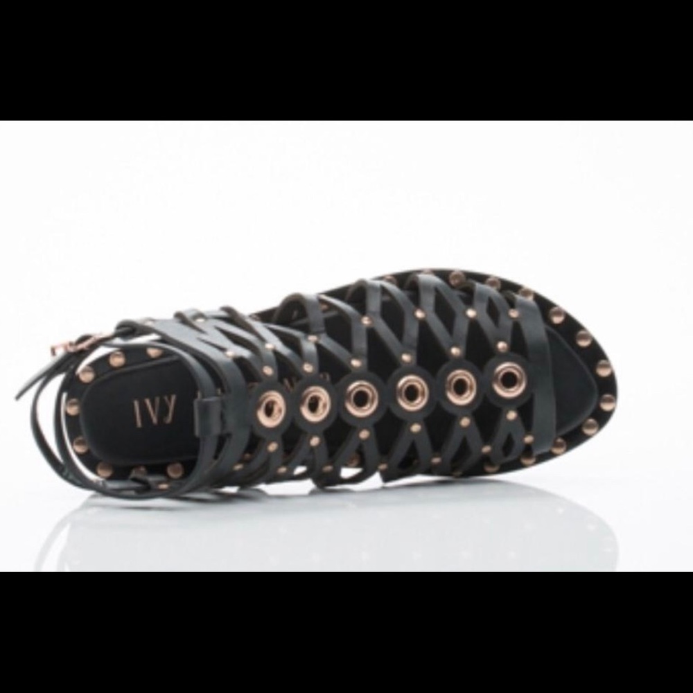 NIB Beautiful Ivy Kirzhner Gladiator Sandals